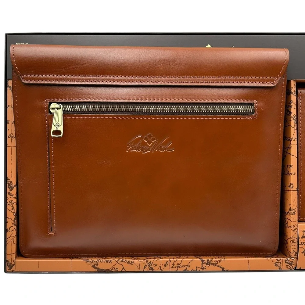 Patricia Nash Leather Tablet Holder & Passport Case Gift Set‎ Brown Matching Set